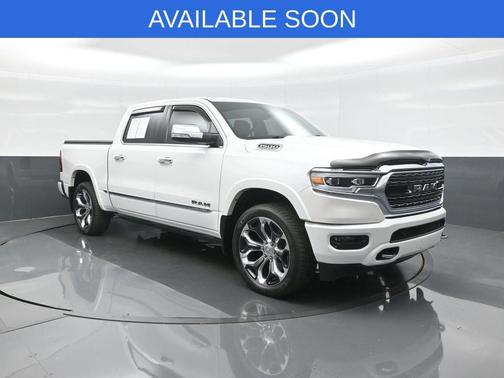 Ivory White Tri-Coat Pearlcoat 2019 RAM 1500 Limited