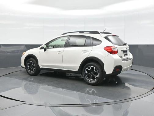 Satin White Pearl 2013 Subaru XV Crosstrek 2.0i Premium