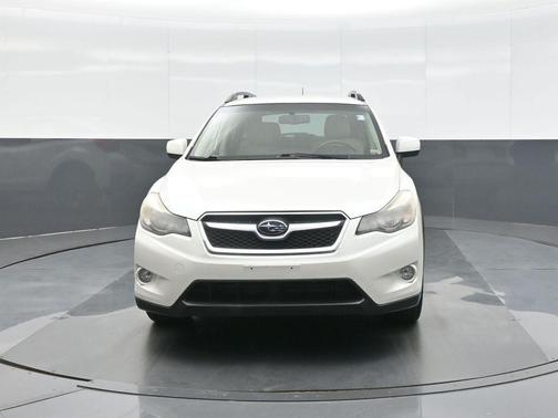 Satin White Pearl 2013 Subaru XV Crosstrek 2.0i Premium
