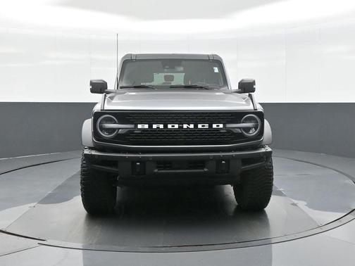 Carbonized Gray Metallic 2024 Ford Bronco Wildtrak