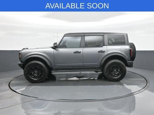 Carbonized Gray Metallic 2024 Ford Bronco Wildtrak