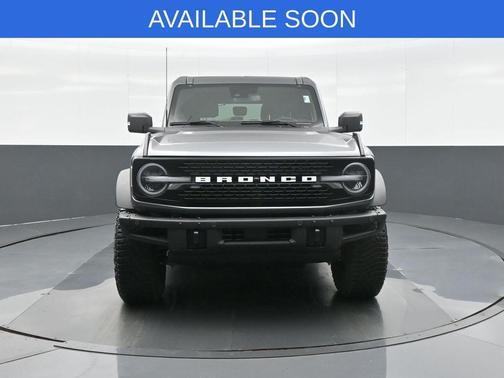 Carbonized Gray Metallic 2024 Ford Bronco Wildtrak