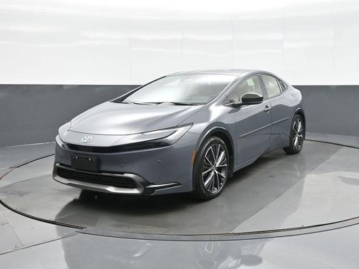 2024 Toyota Prius XLE