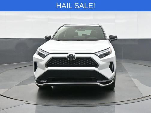 2025 Toyota RAV4 Hybrid SE
