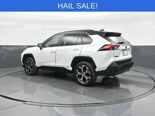 2025 Toyota RAV4 Hybrid SE