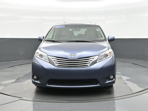 2017 Toyota Sienna XLE Premium