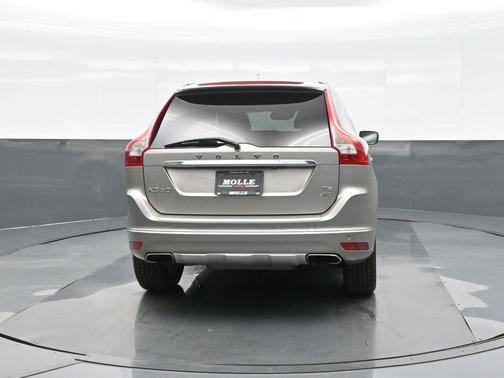 2015 Volvo XC60 T6 Platinum