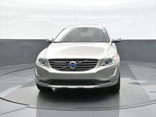 2015 Volvo XC60 T6 Platinum