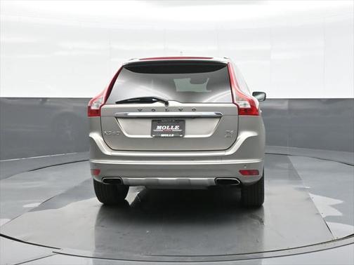 2015 Volvo XC60 T6 Platinum