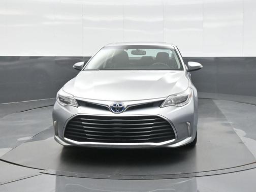 Celestial Silver Metallic 2016 Toyota Avalon Hybrid XLE Premium
