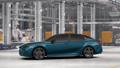Ocean Gem/Midnight Black Metallic 2026 Toyota Camry XSE