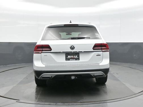 2018 Volkswagen Atlas 3.6L SEL Premium