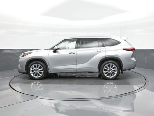 2022 Toyota Highlander Limited