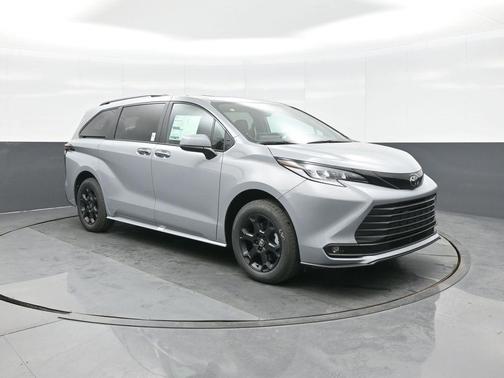 2026 Toyota Sienna Woodland Edition