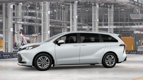Wind Chill Pearl 2026 Toyota Sienna Limited
