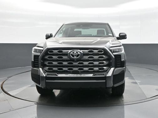 2026 Toyota Tundra Hybrid Platinum