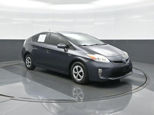 Winter Gray Metallic 2015 Toyota Prius Two