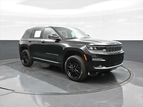 2022 Jeep Grand Cherokee Summit