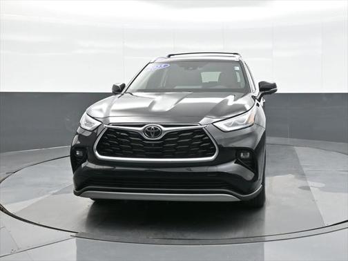 2025 Toyota Highlander Platinum
