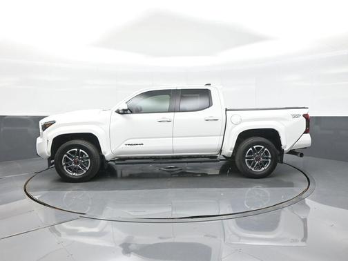 Ice Cap 2024 Toyota Tacoma TRD Sport