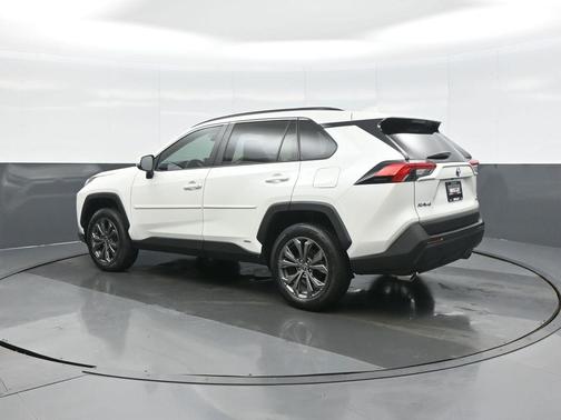 2022 Toyota RAV4 Hybrid XLE Premium