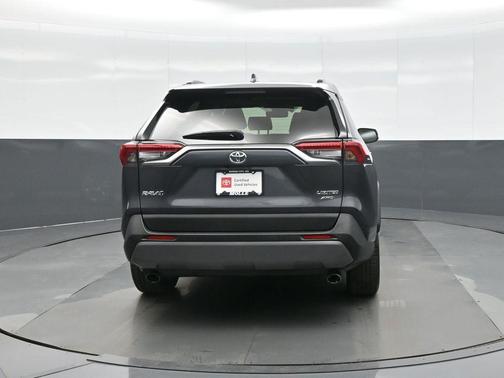2020 Toyota RAV4 Limited