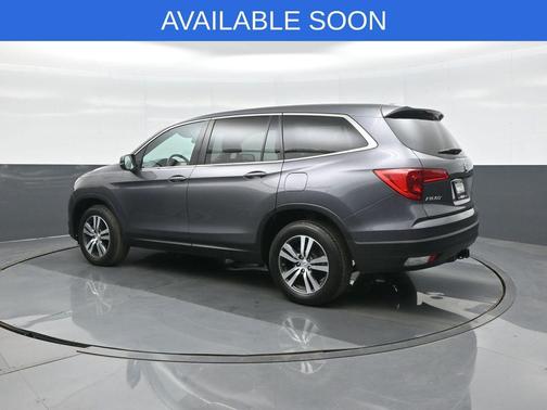 Grey 2018 Honda Pilot EX-L