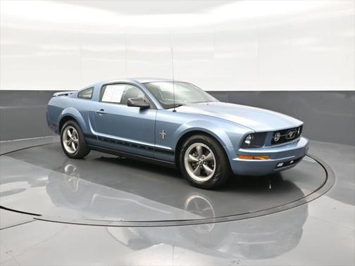 2006 Ford Mustang Deluxe