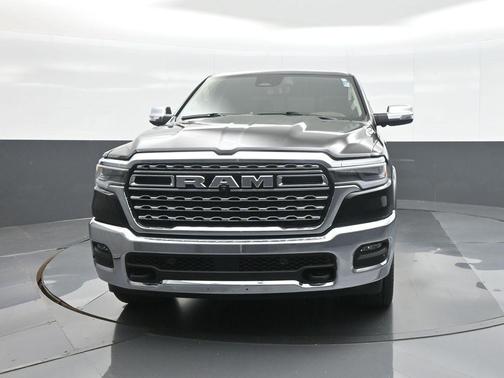 Diamond Black Crystal Pearlcoat 2025 RAM 1500 Longhorn