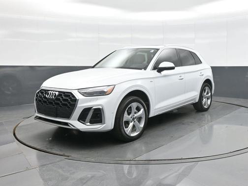 2022 Audi Q5 45 S line Prestige