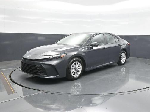 Underground 2026 Toyota Camry LE