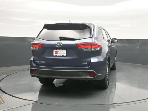 Shoreline Mist 2017 Toyota Highlander XLE