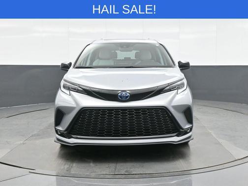 2025 Toyota Sienna XSE 7 Passenger