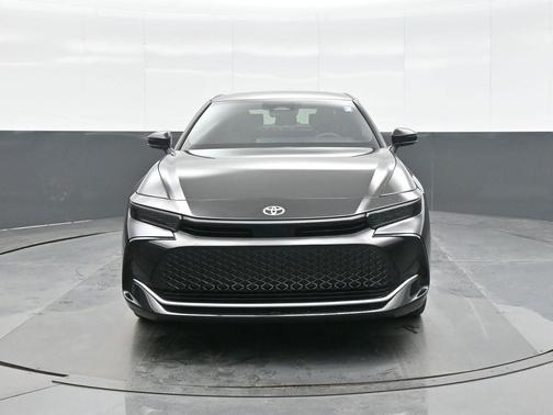 2024 Toyota Crown Limited