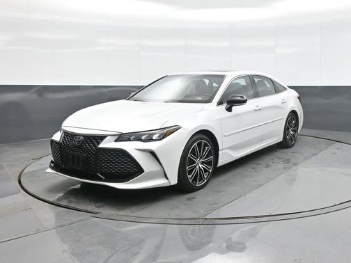 2019 Toyota Avalon XSE