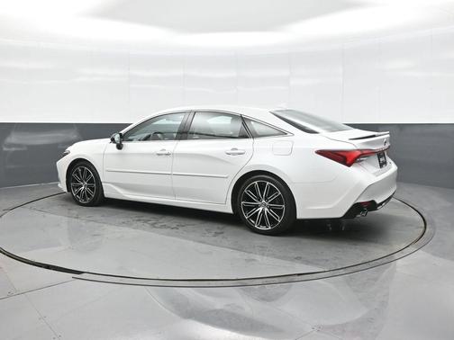 2019 Toyota Avalon XSE