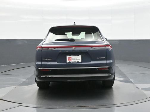 Cloud 2025 Toyota Crown Signia Limited