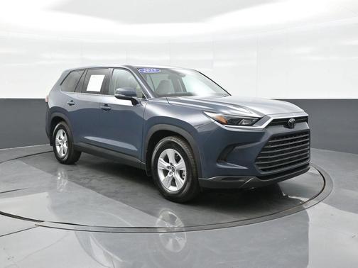 2025 Toyota Highlander Hybrid LE