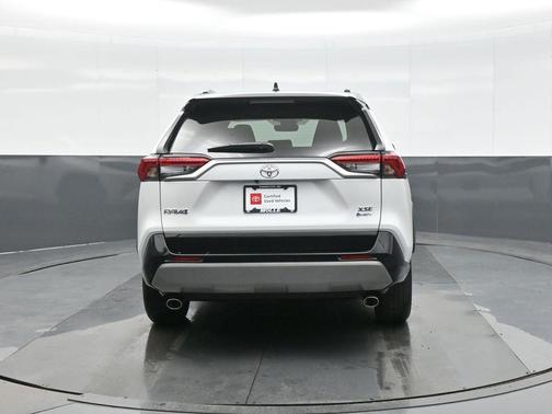 2025 Toyota RAV4 Hybrid SE