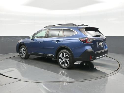 2022 Subaru Outback Limited XT