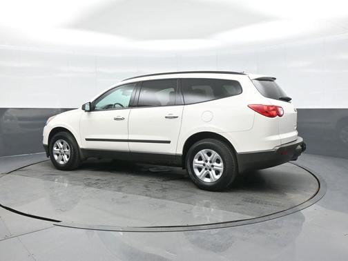 2011 Chevrolet Traverse LS