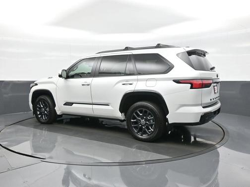 2024 Toyota Sequoia Platinum