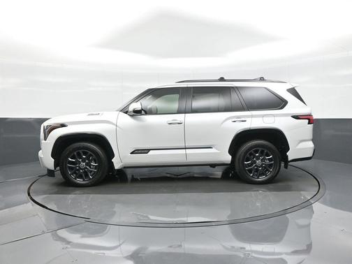 2024 Toyota Sequoia Platinum