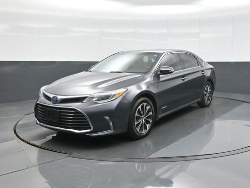 Magnetic Gray Metallic 2018 Toyota Avalon Hybrid XLE Premium