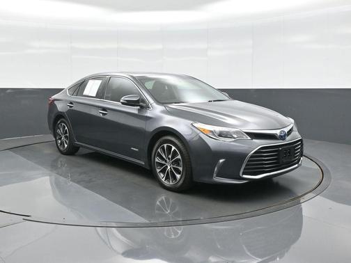 Magnetic Gray Metallic 2018 Toyota Avalon Hybrid XLE Premium