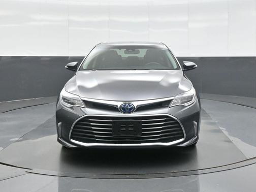 Magnetic Gray Metallic 2018 Toyota Avalon Hybrid XLE Premium