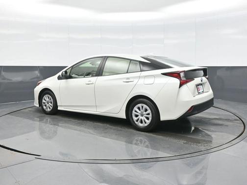 2019 Toyota Prius L