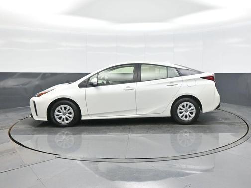 2019 Toyota Prius L