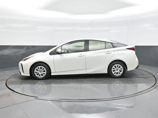 2019 Toyota Prius L