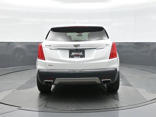 2017 Cadillac XT5 Platinum
